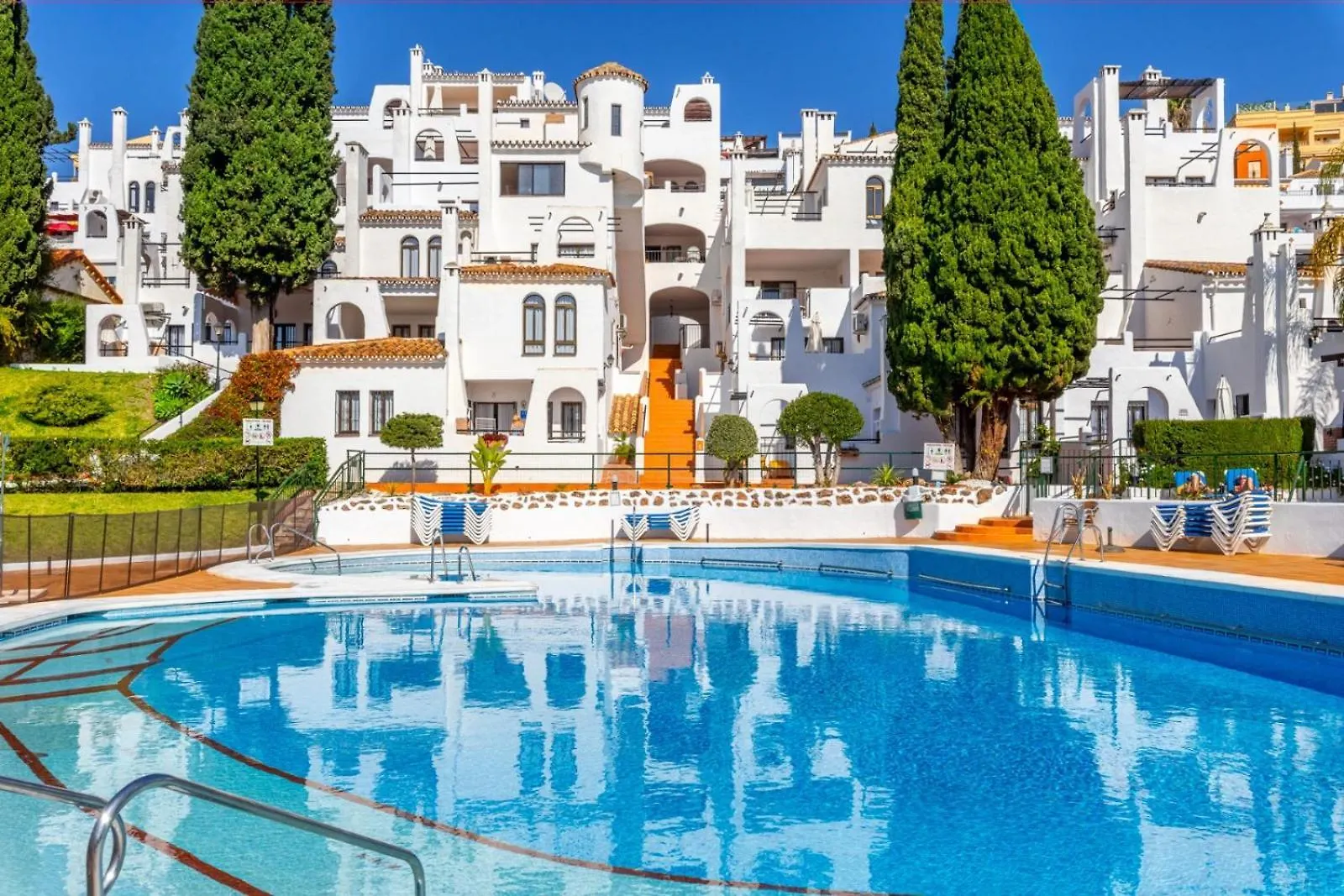 Marvellous Sea Views 2 Bed Pueblo Evita Benalmadena